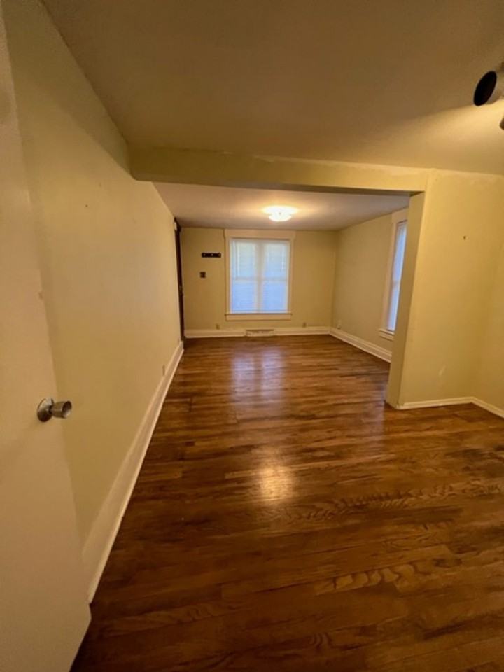 536 Detroit Street Duplex - Photo 4 of 16