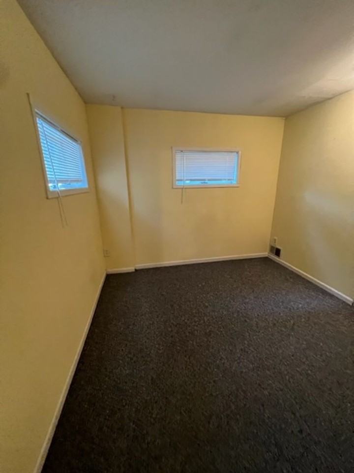536 Detroit Street Duplex - Photo 5 of 16