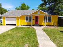 915 E Ash St - Photo 1 of 1