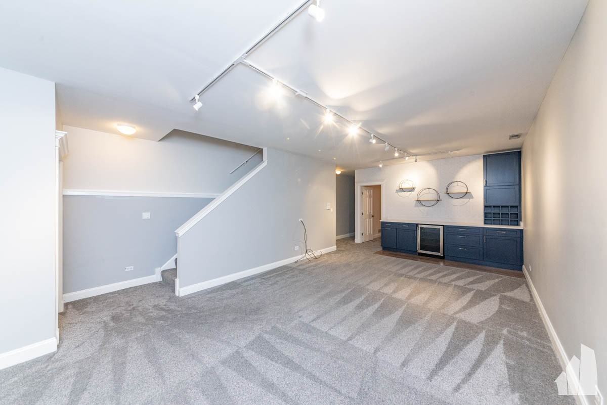 2014 W Augusta Blvd #1 - Photo 4 of 17