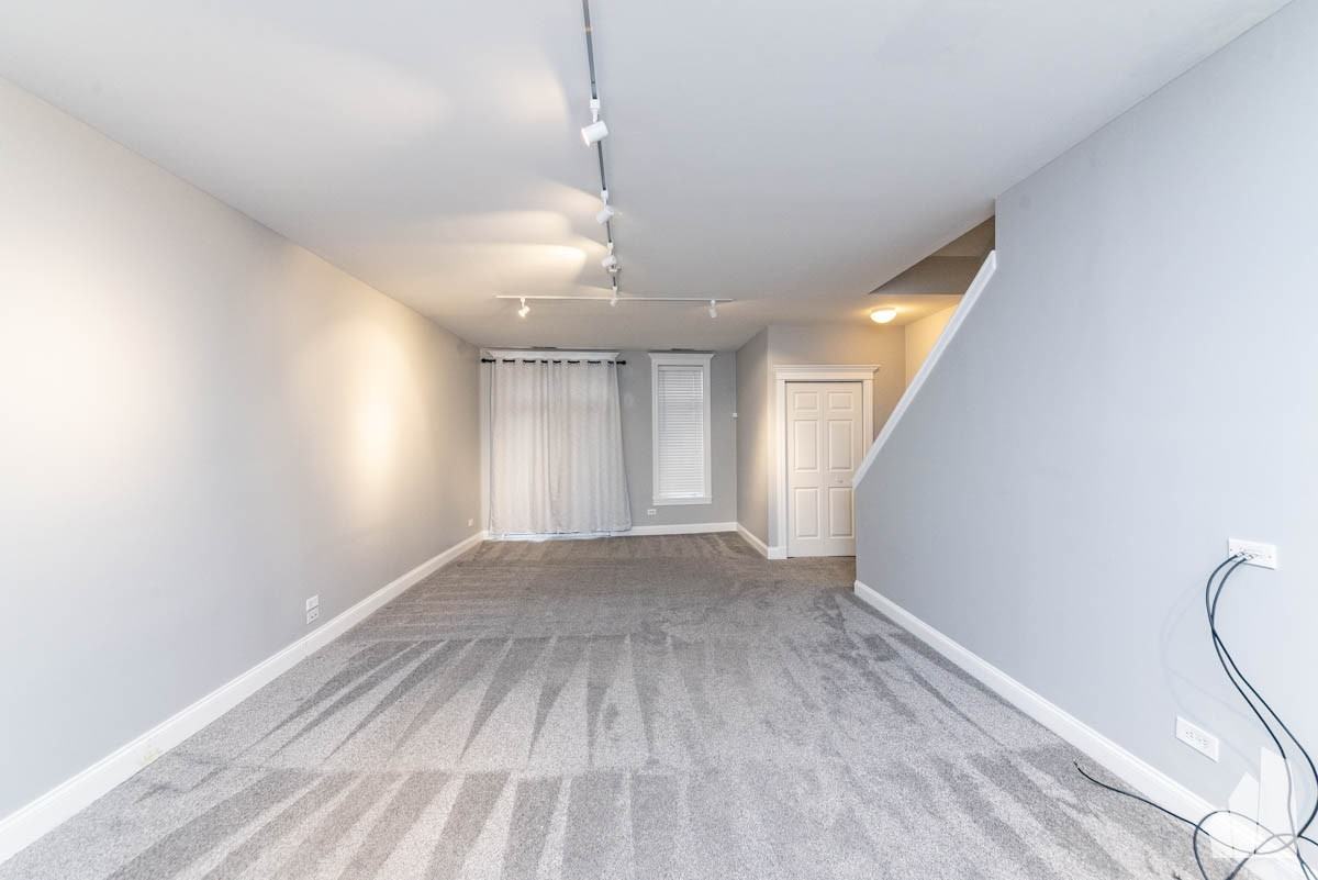 2014 W Augusta Blvd #1 - Photo 5 of 17