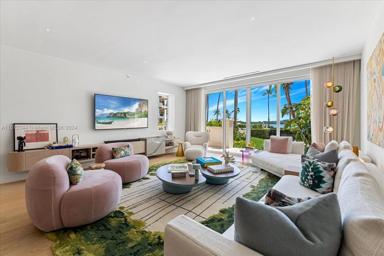 2113 Fisher Island Dr #2113