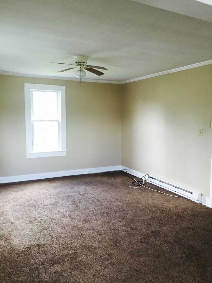 9041 Stage Rd - Photo 2 of 4