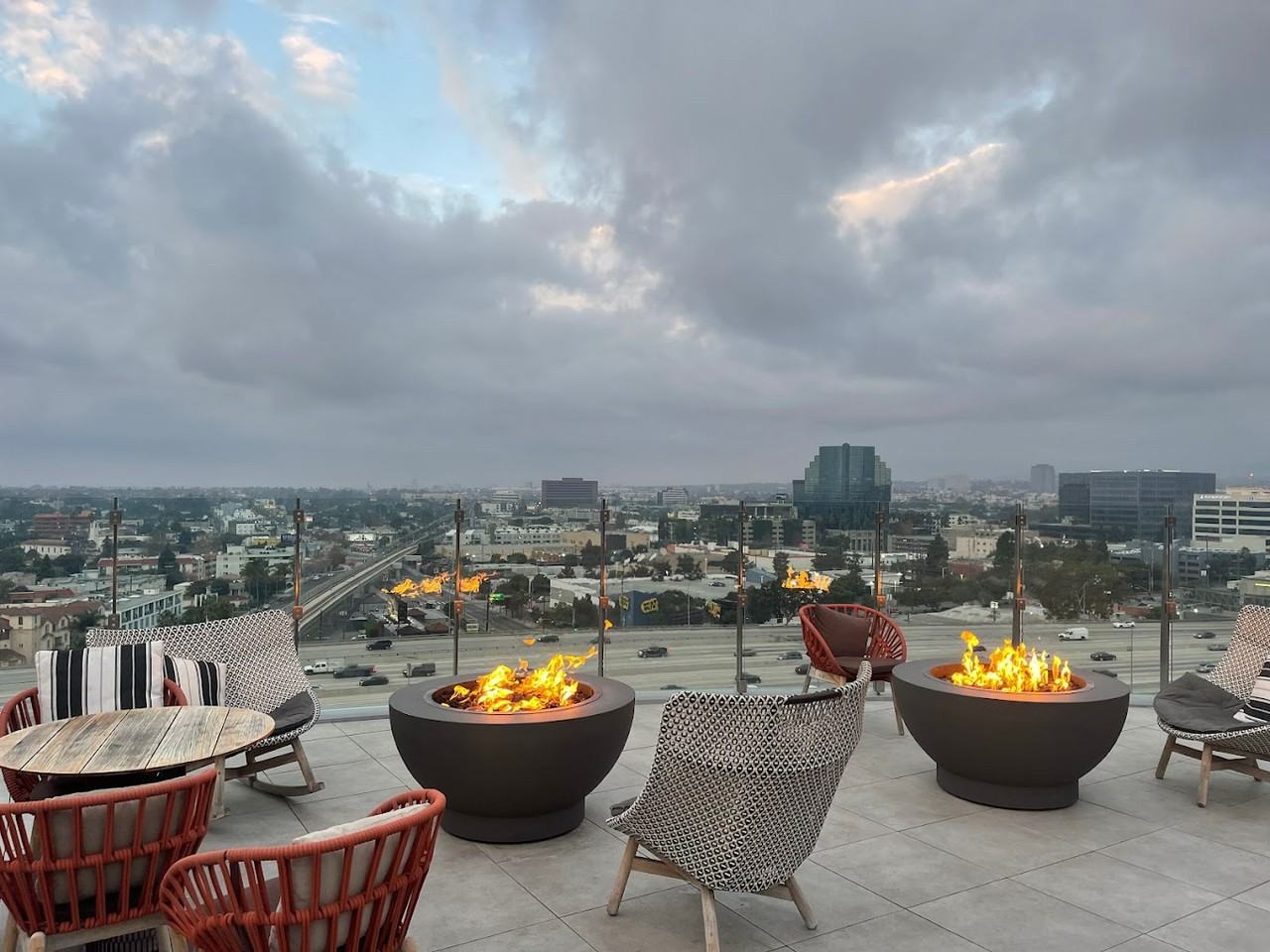 2435 S Sepulveda Blvd - Photo 2 of 11