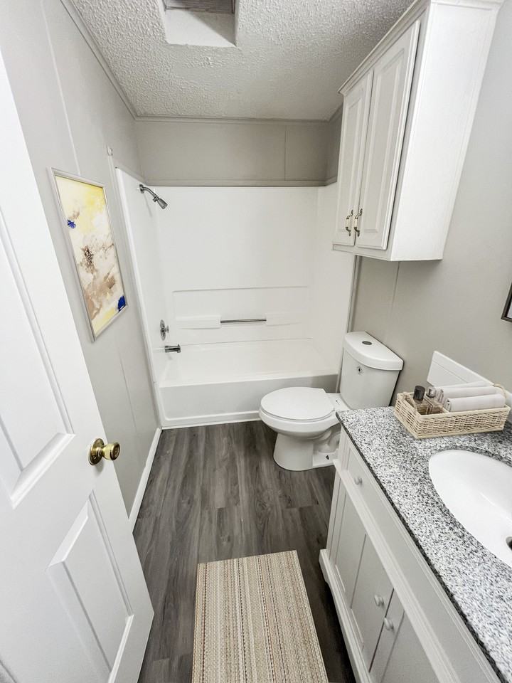 Oak Leaf Ln - Photo 2 of 5