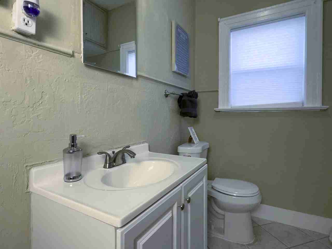 Sw 11th St - Photo 3 of 9