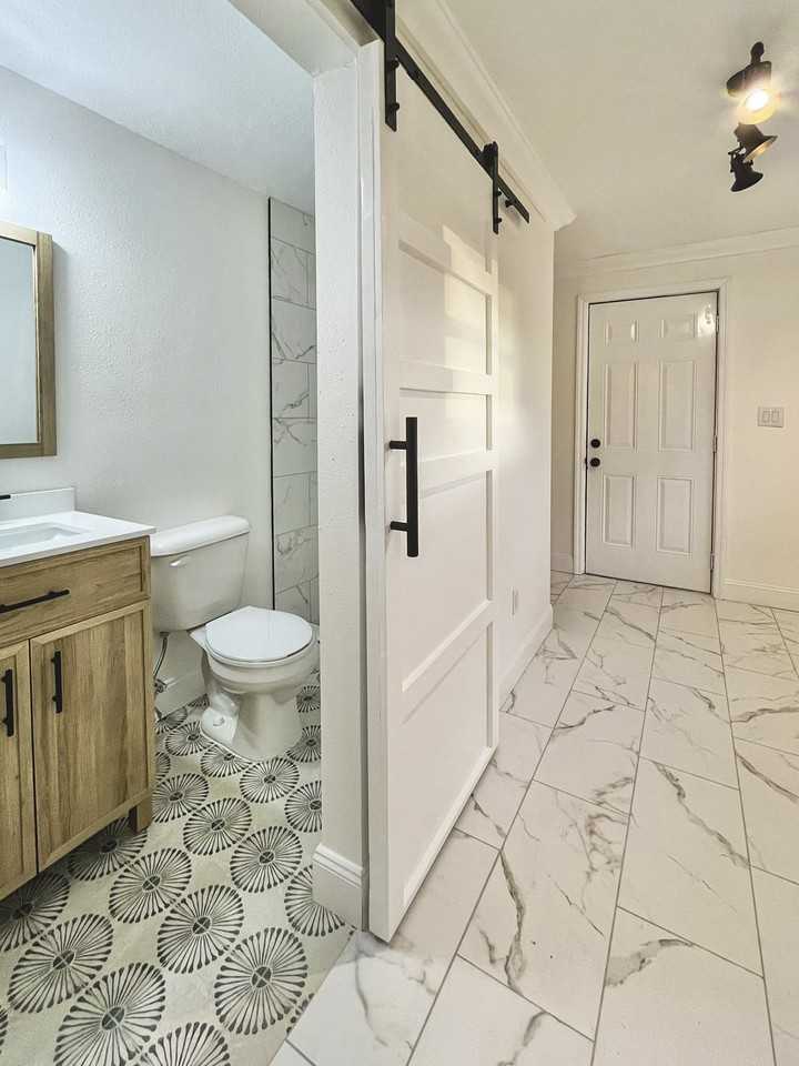 W Harwood St - Photo 3 of 8