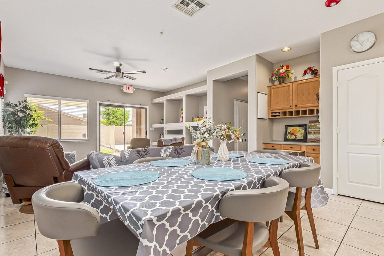 W Country Gables Dr - Photo 4 of 18