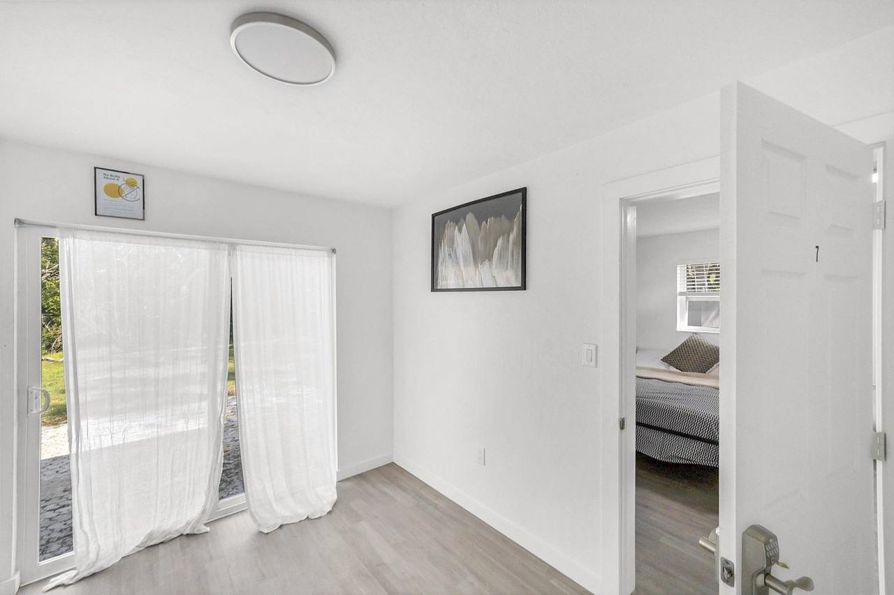 Glenwood Ave - Photo 7 of 9