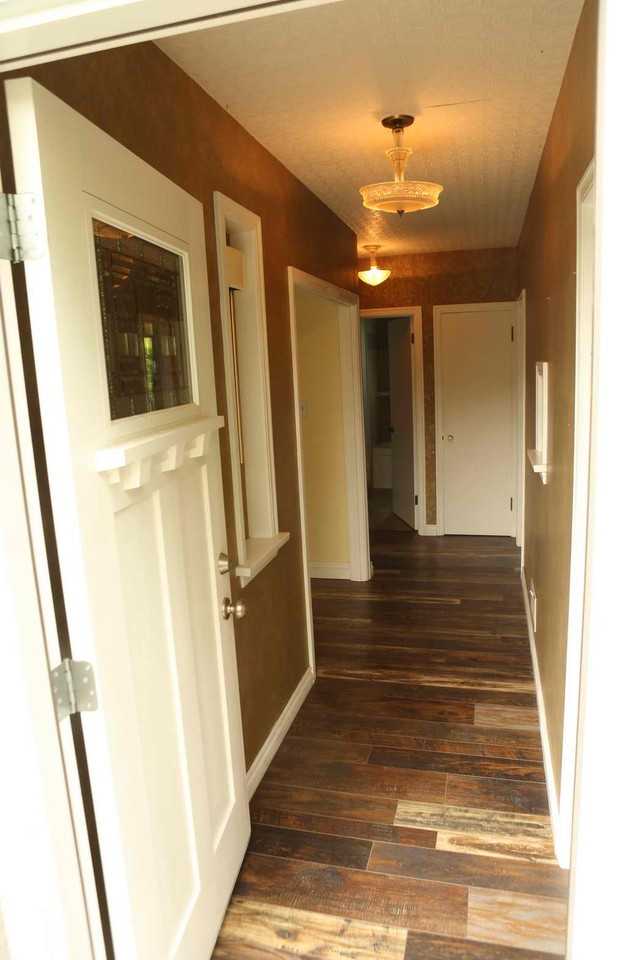 2723 16a St Se Main Fl - Photo 3 of 25