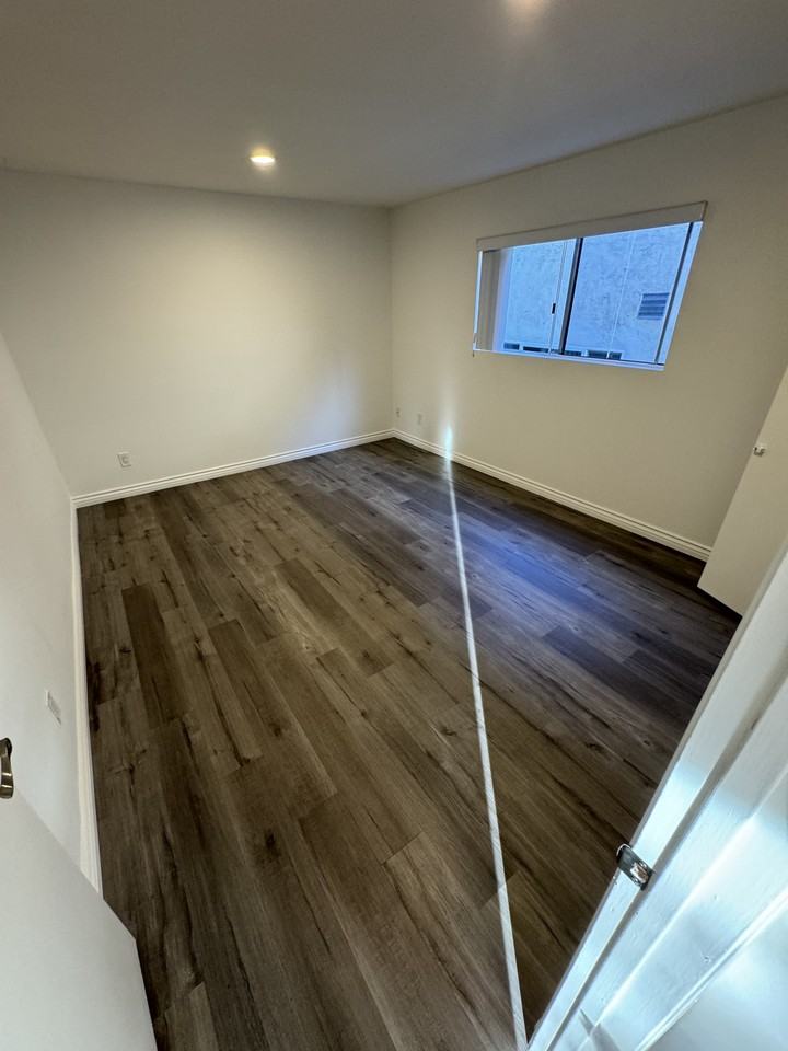 Vida - Photo 7 of 12