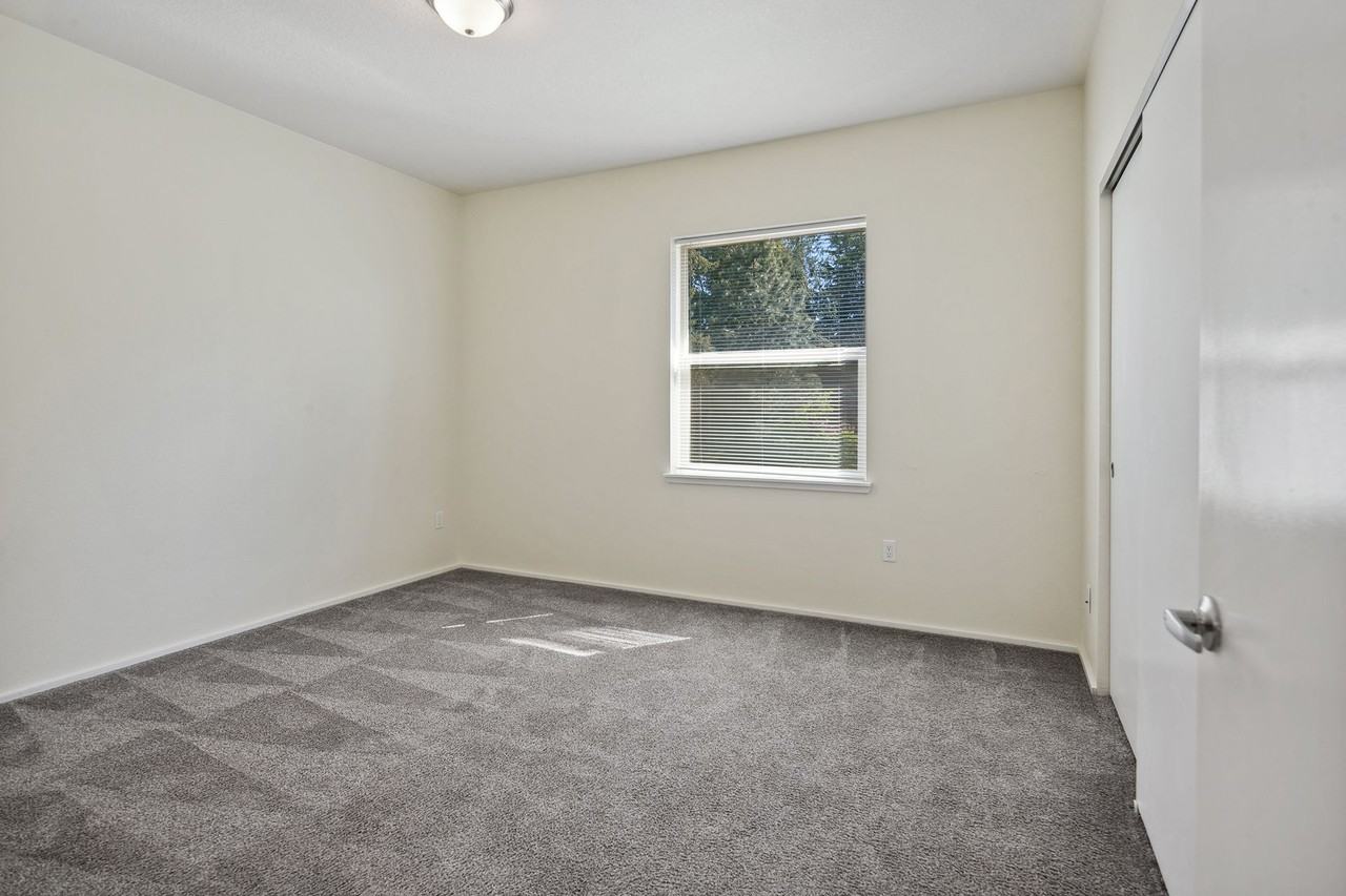 Mist Wood Apartments - Photo 4 of 5