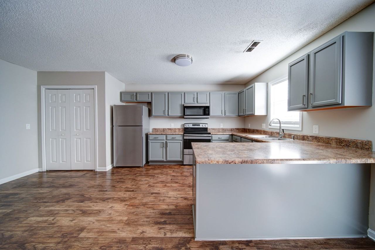 Summers Run Apartments 2207 N Fayetteville St, Asheboro, NC 27203