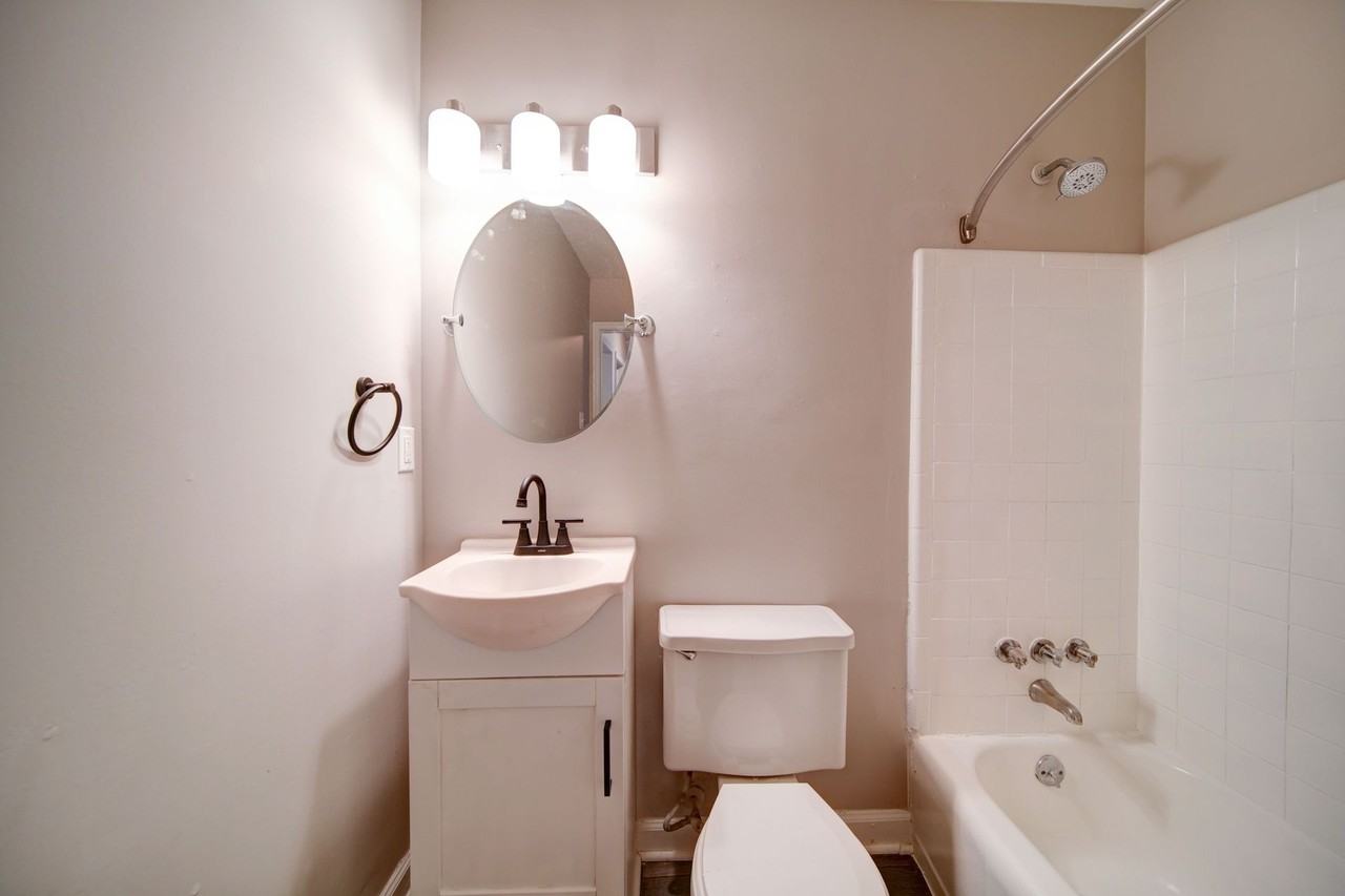 Pine Ridge at Reynolda - Photo 6 of 44