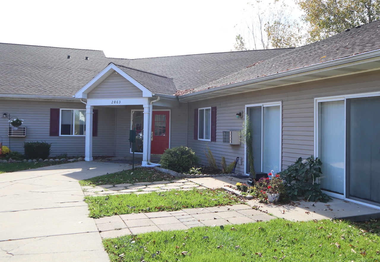 Britton Pines - Photo 4 of 5