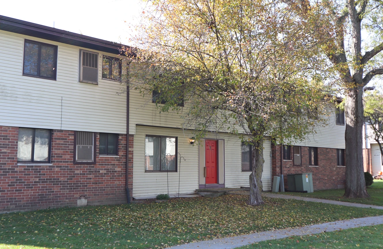 Circle Shore - Photo 6 of 11