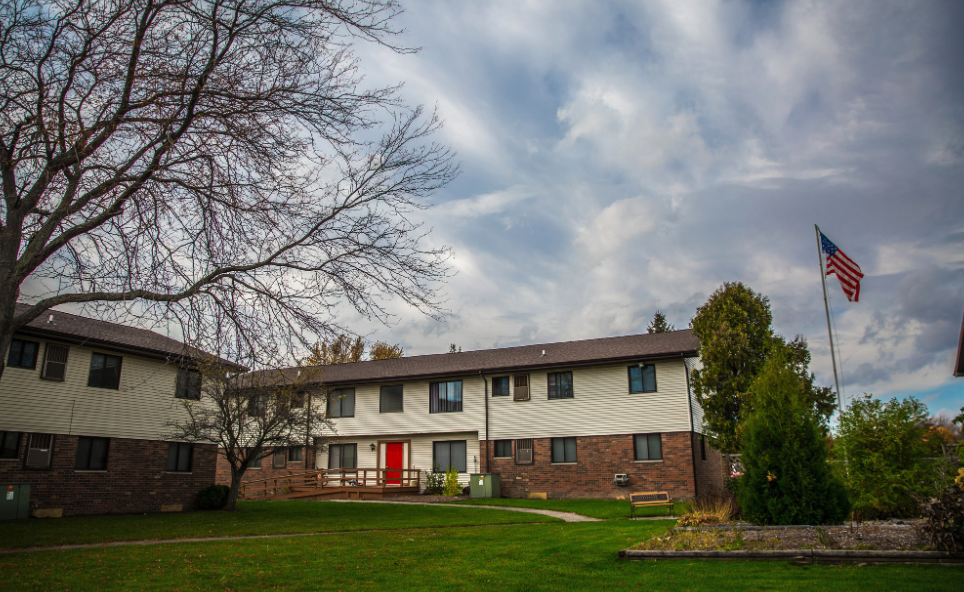 Circle Shore - Photo 2 of 11