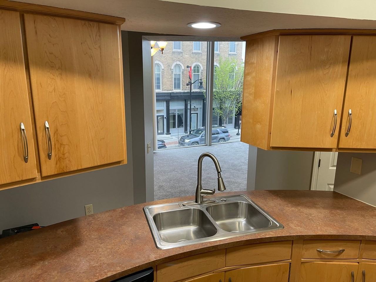 511 Columbia St - Photo 7 of 13