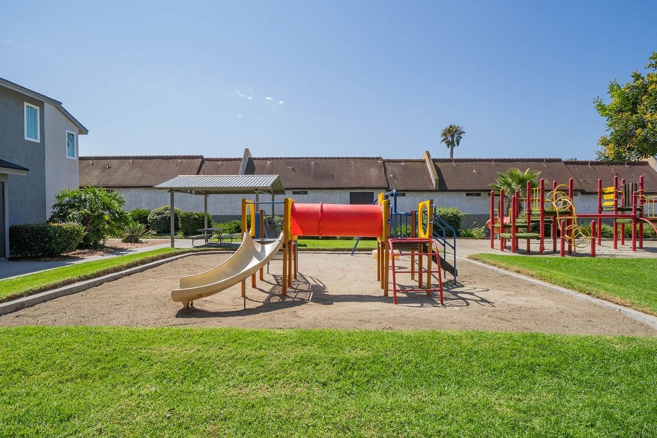 Casa De Flores - Photo 5 of 20