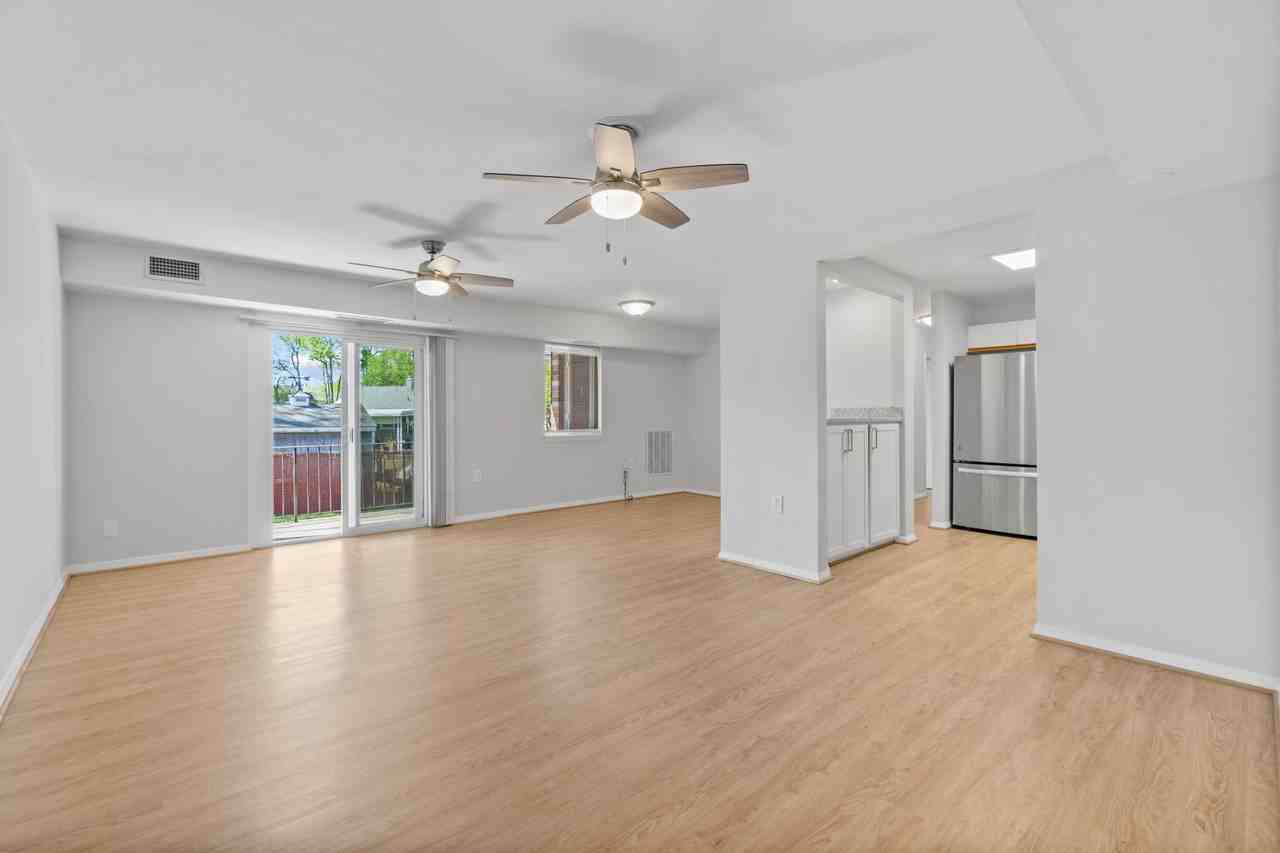 208 Victor Pkwy #A - Photo 2 of 21