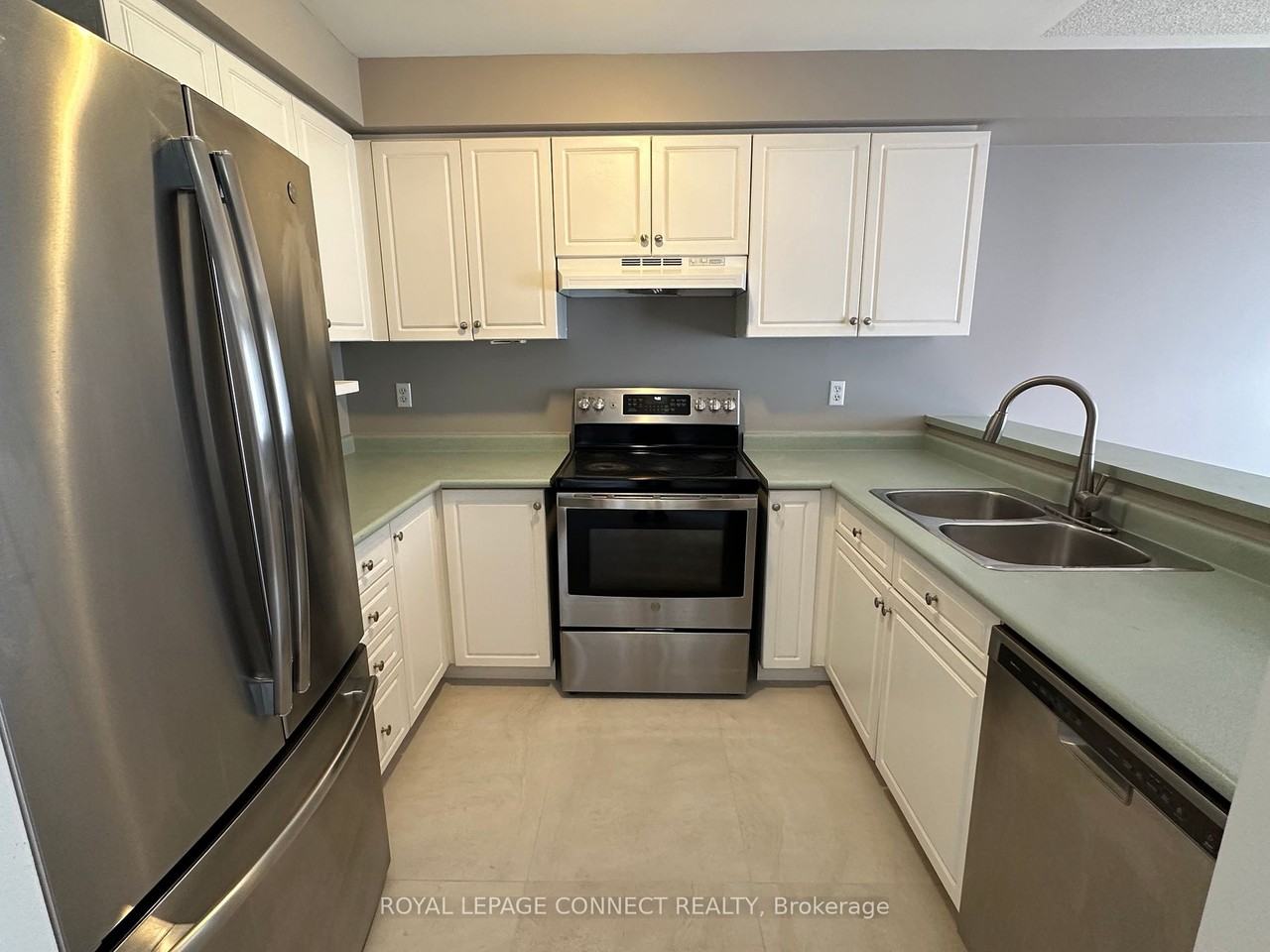 110 Woodroof Crescent #None - Photo 3 of 6