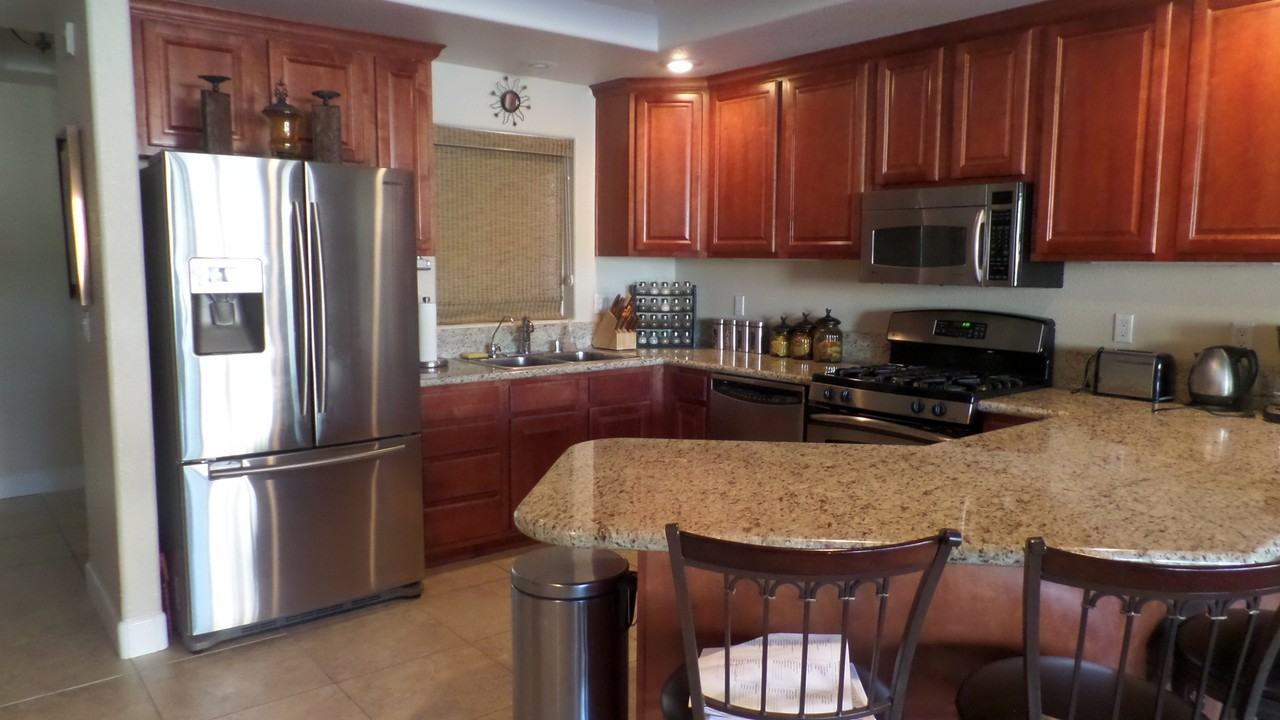 211 Moser Avenue - Photo 2 of 31