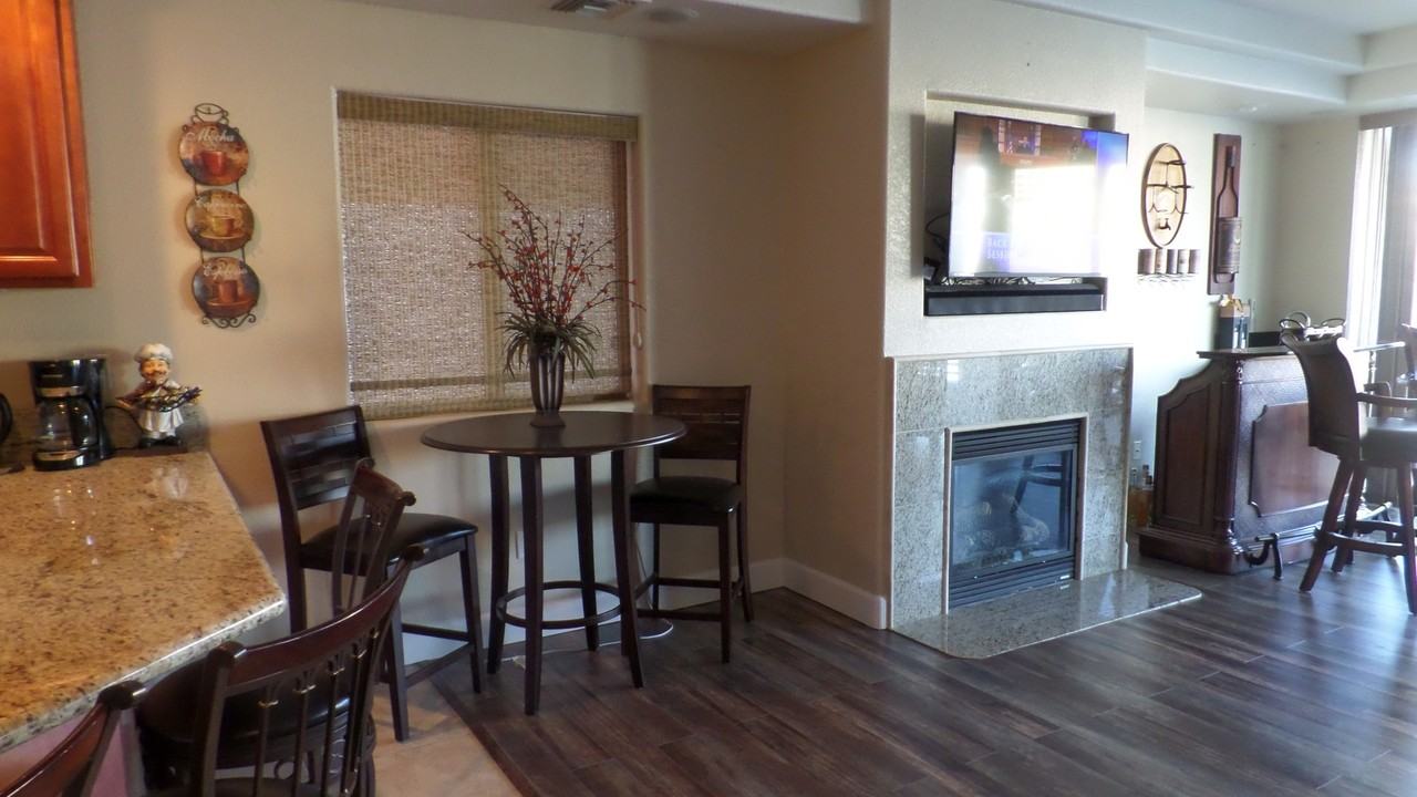 211 Moser Avenue - Photo 5 of 31