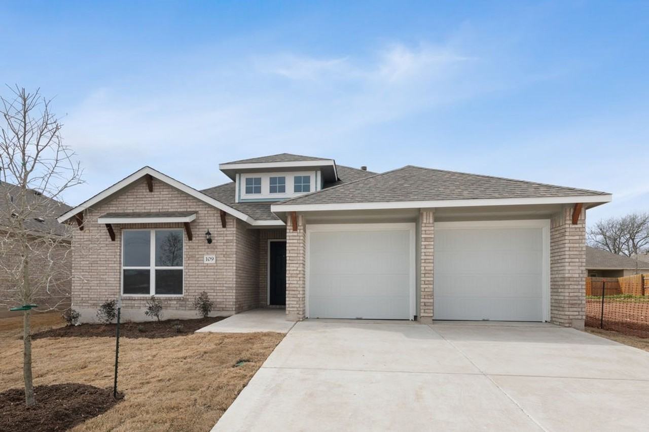 109 Crooked Trail - Photo 2 of 16