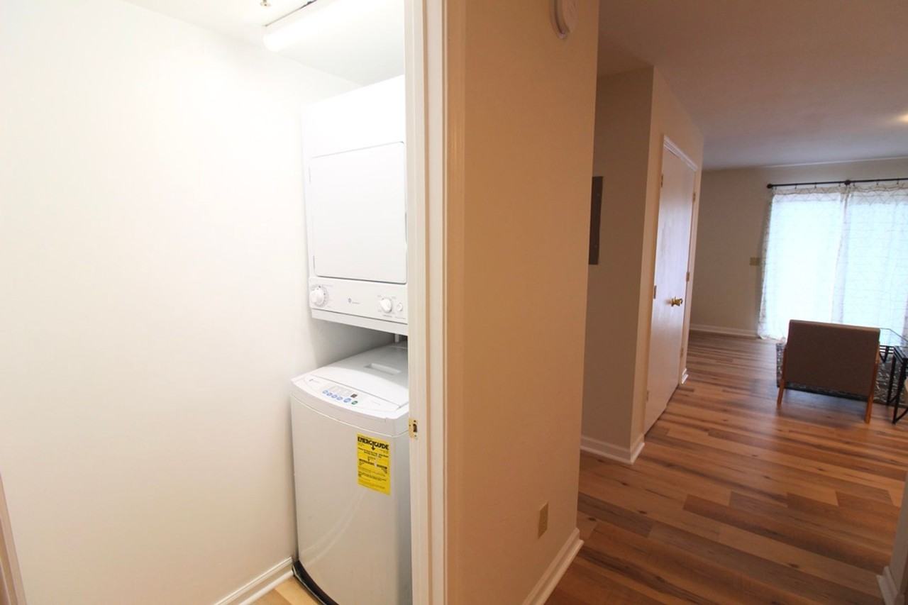 1366 Hunters Road - Photo 3 of 23