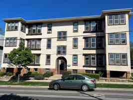 featured image of 916 E Gorham St