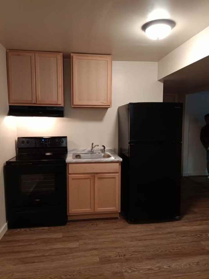 325 Sunnyside St Frnt Rear, Festus, MO 63028 2 Bedroom Apartment for
