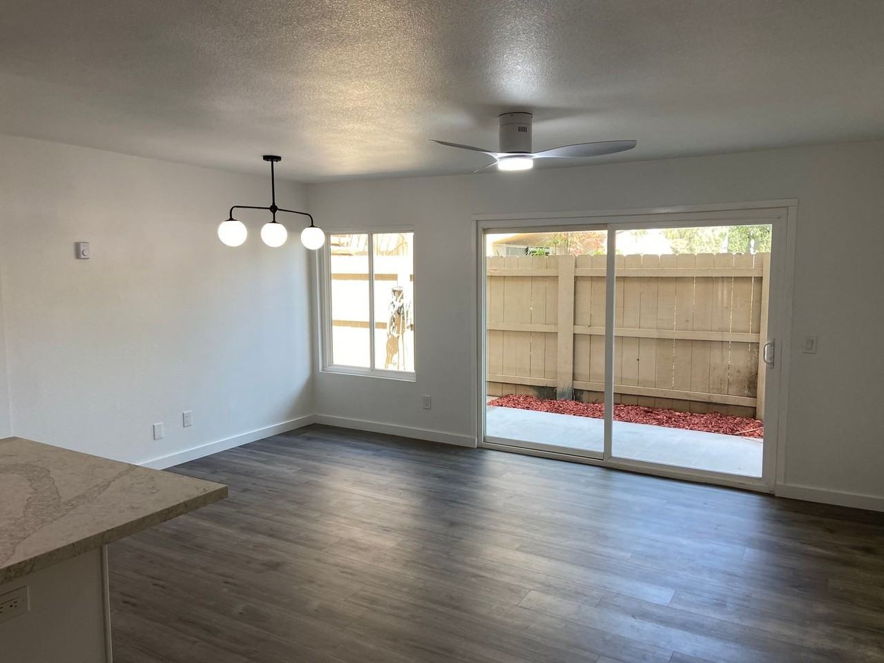 8022 Linda Vista Rd #1L - Photo 7 of 15