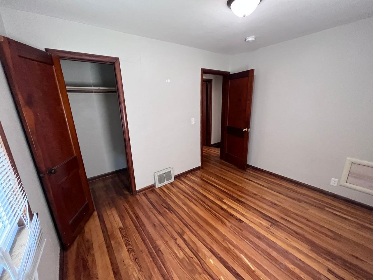 1601 S 4th St - Photo 6 of 11