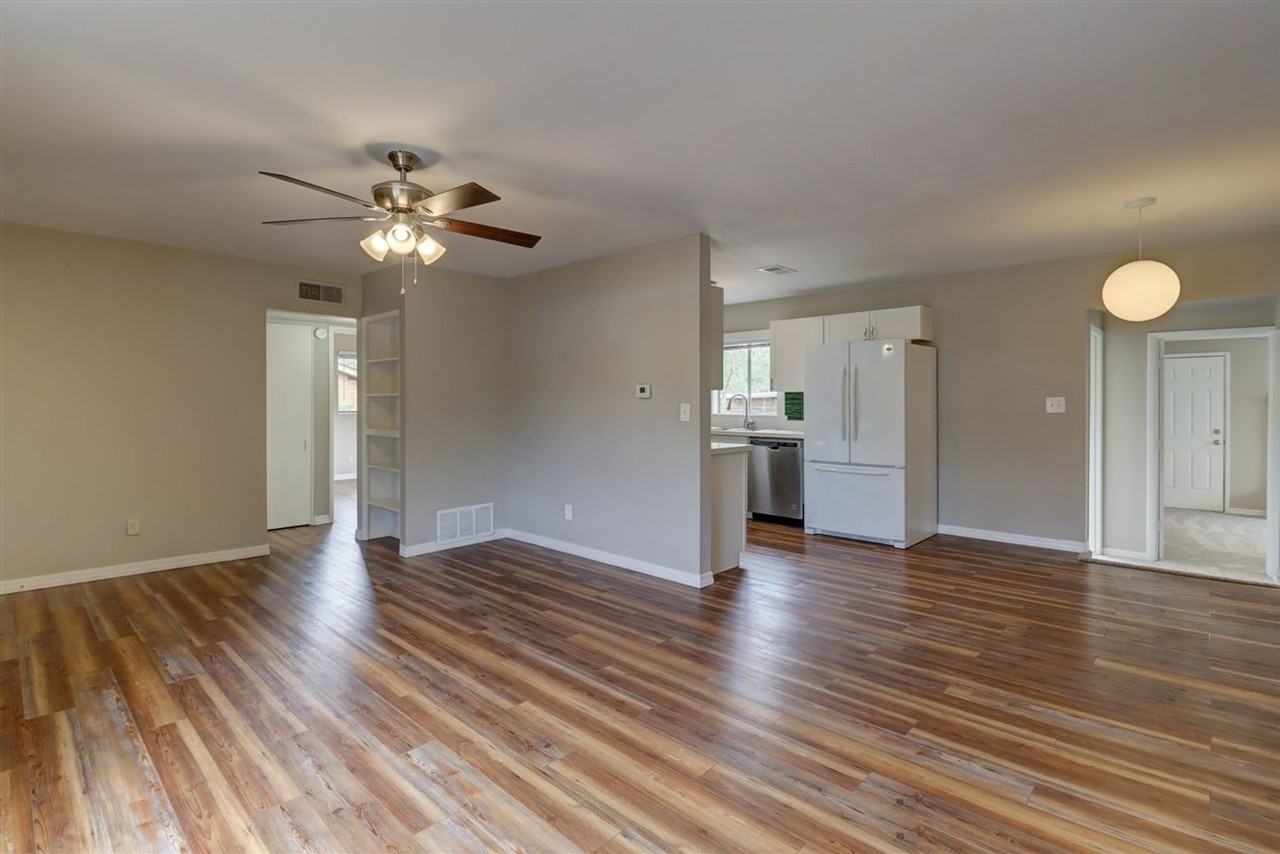 846 Prescott Heights Dr - Photo 5 of 36