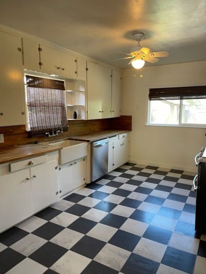 870 Lincoln St - Photo 6 of 13