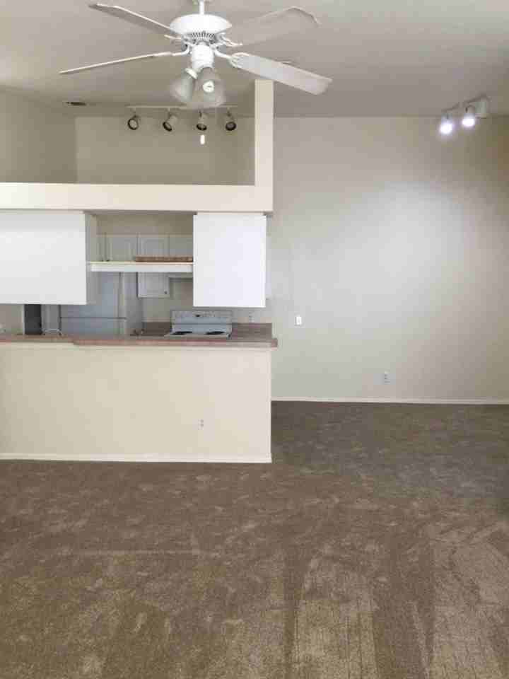 36232 Misty Oaks Dr - Photo 3 of 15