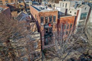 featured image of 2334 N Greenview Ave