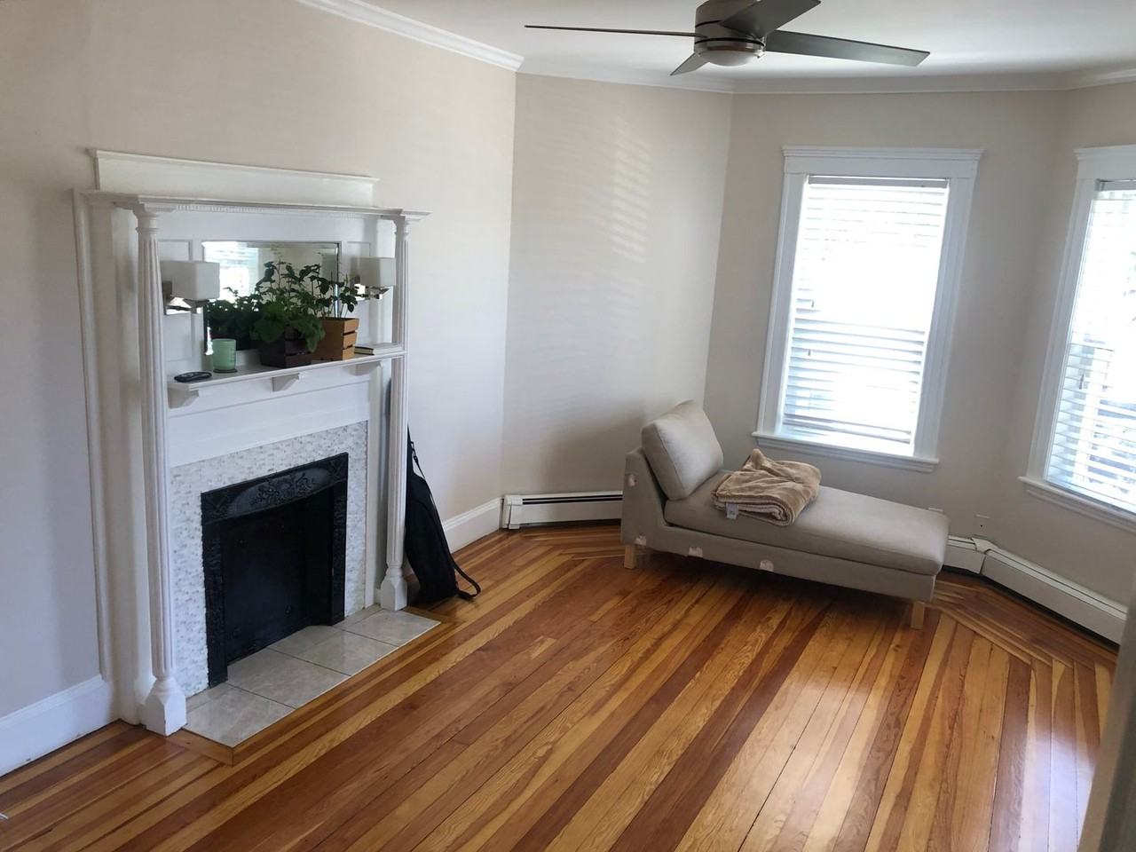 39 Union St - Photo 3 of 16