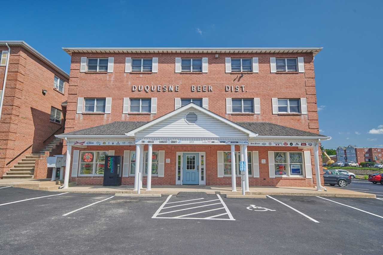 1215 Maple St - Photo 3 of 19