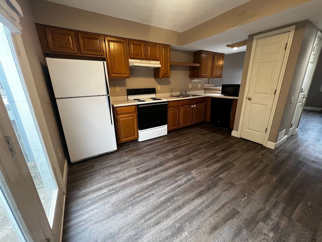 710 E Sherwood Hills Dr - Photo 6 of 26