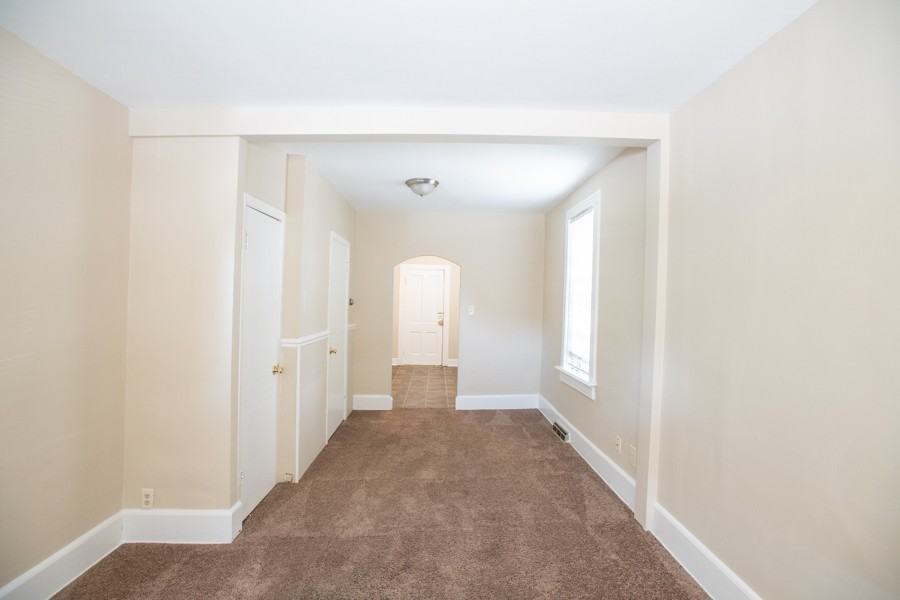 1022 E Center St - Photo 2 of 19