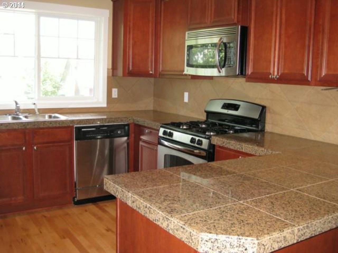 9717 N Jersey St - Photo 2 of 8