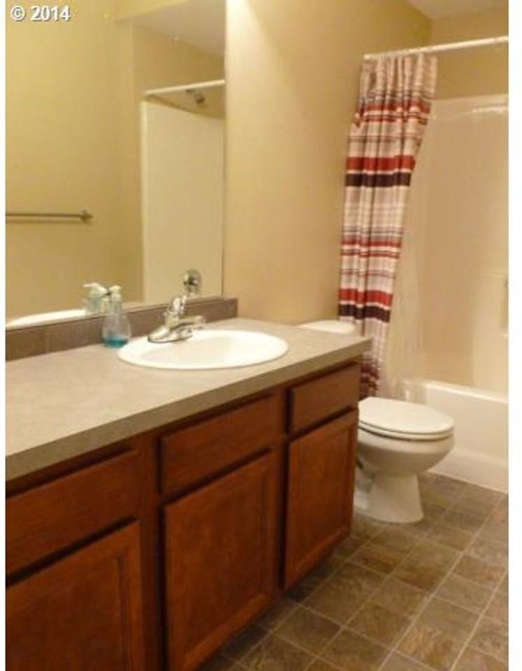 9717 N Jersey St - Photo 7 of 8