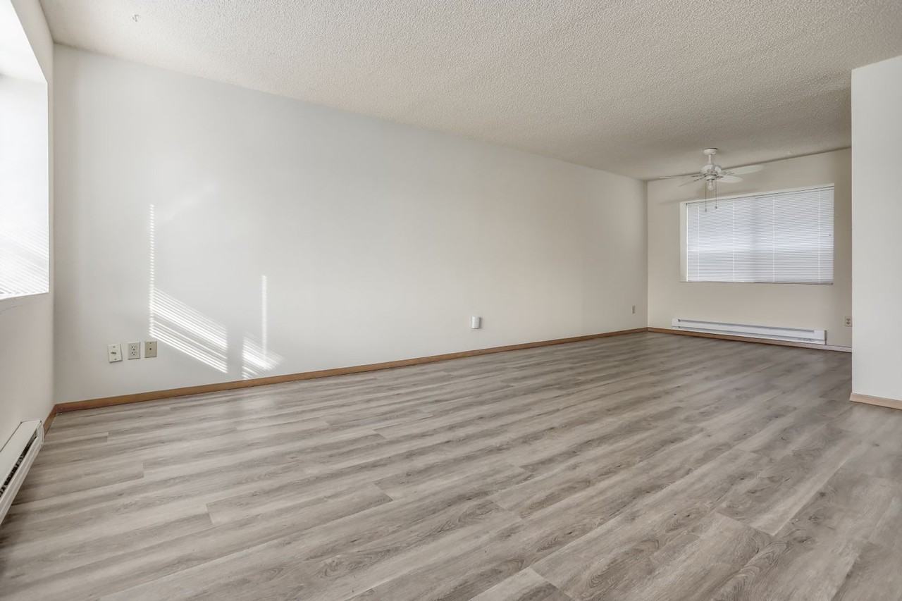 3319 Addy St - Photo 2 of 22