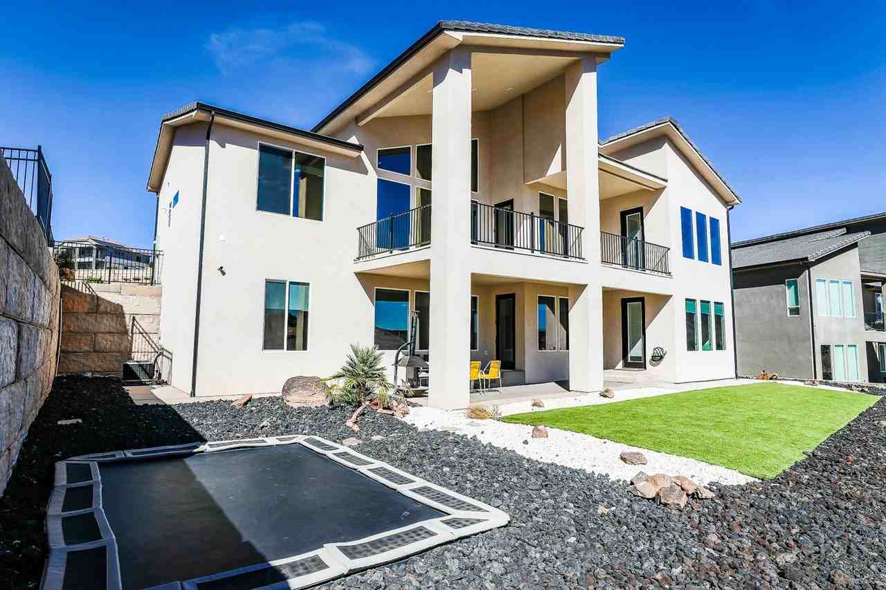 1855 W 740 South Cir - Photo 5 of 50