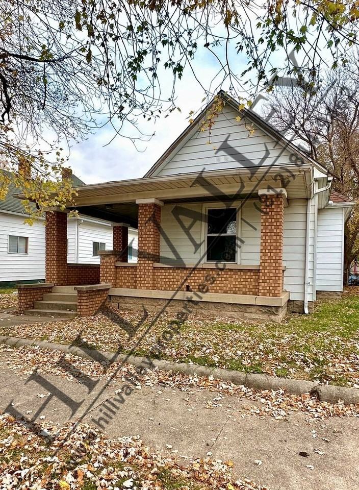 1606 S 8th St - Photo 2 of 18
