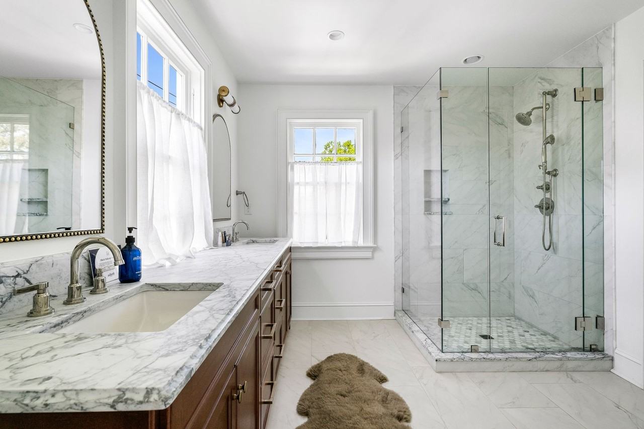 6 Gadsden St - Photo 4 of 36