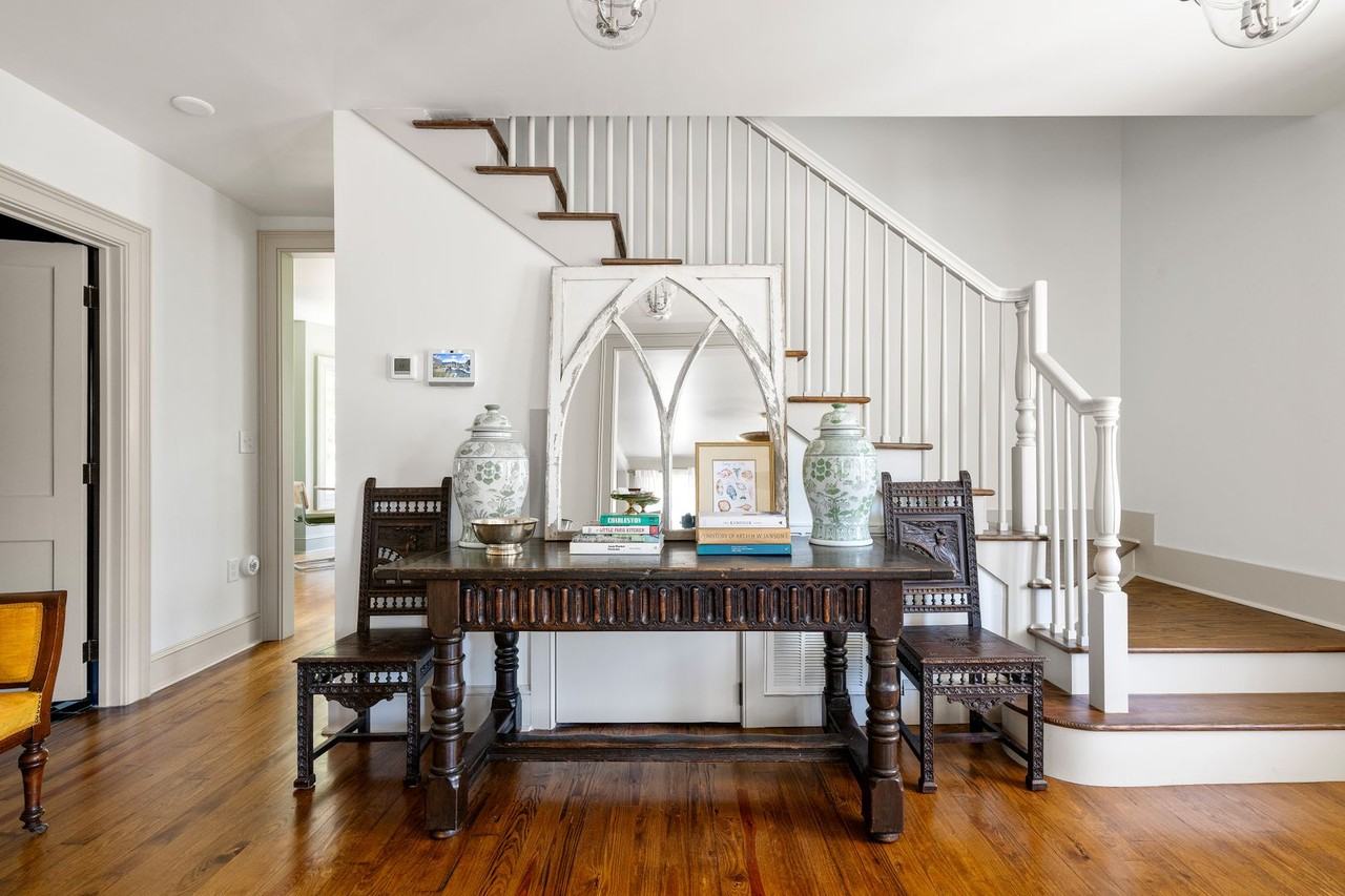 6 Gadsden St - Photo 5 of 36