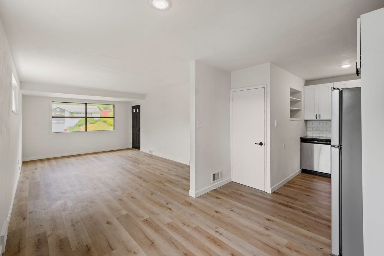 414 Elwood Dr - Photo 6 of 24