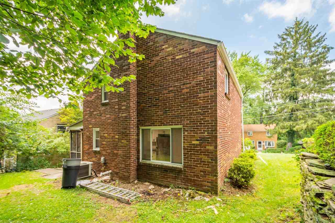 217 Saylong Dr - Photo 5 of 26
